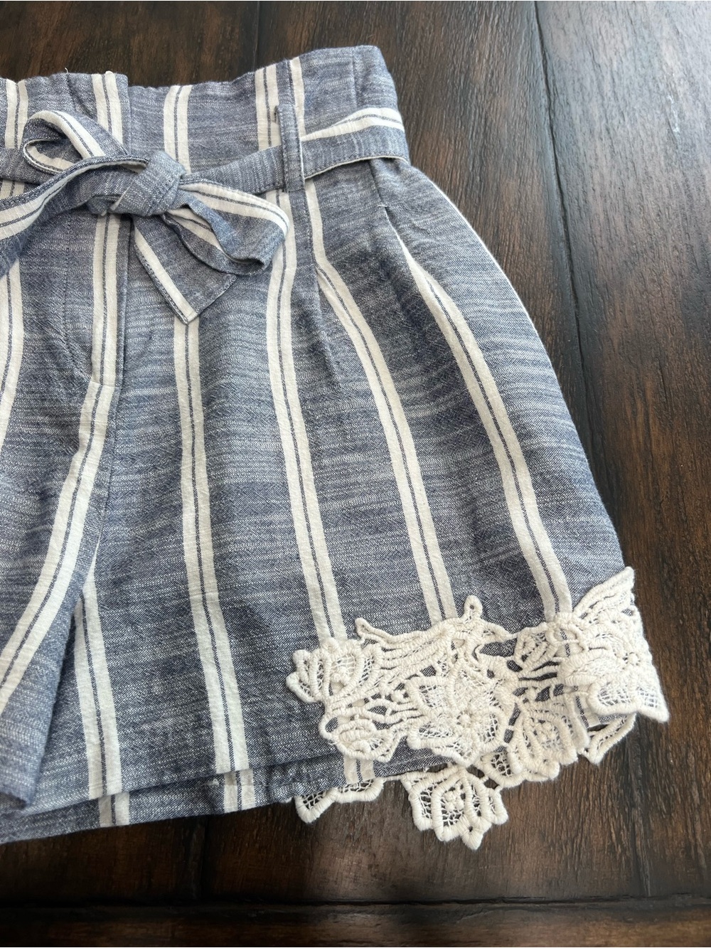 ZARA Women’s Size XS Paper Bag Shorts Blue White Stripe Crochet Details